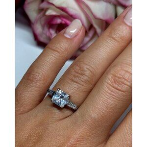 925 STERLING SILVER CZ RING SIZE 7
